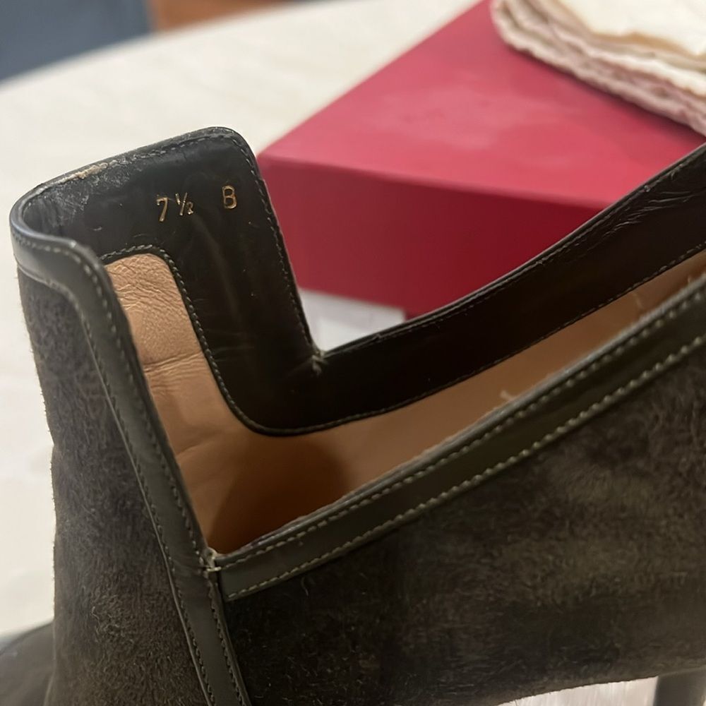 Salvatore Ferragamo Suede Heeled Booties Women's Size: 7.5 B - Picture 6 of 12